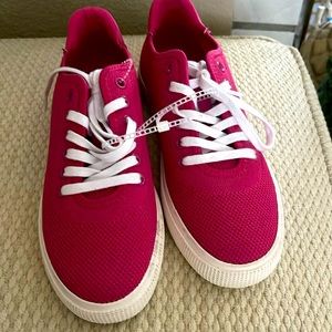 LAUREN RALPH LAUREN TENNIS SHOE NEW